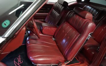 Buick-Riviera-1973-Coupe-34