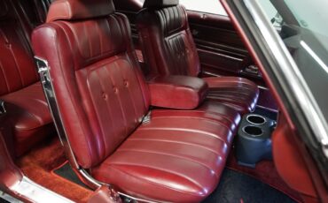 Buick-Riviera-1973-Coupe-37