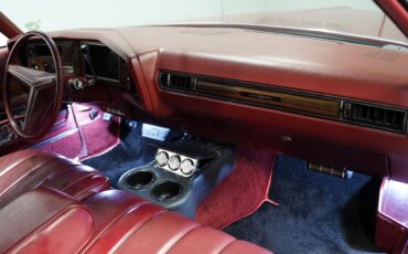Buick-Riviera-1973-Coupe-39