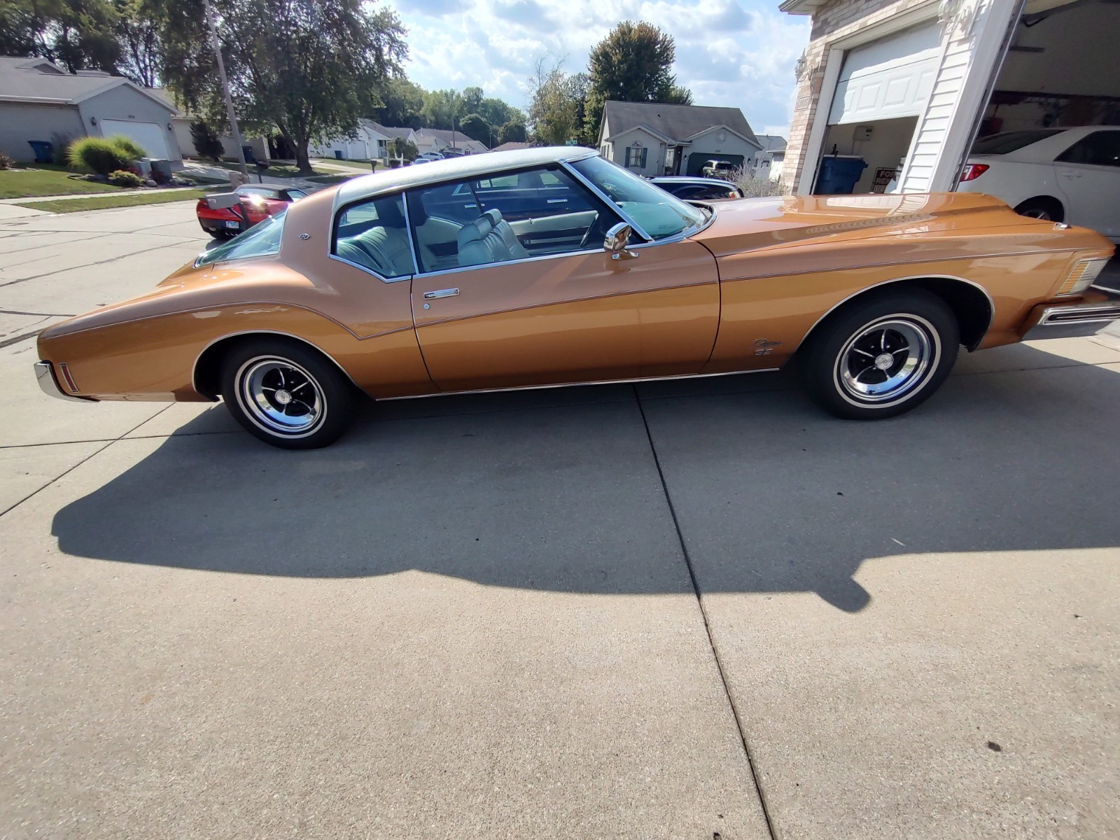 Buick-Riviera-1973-Coupe-4