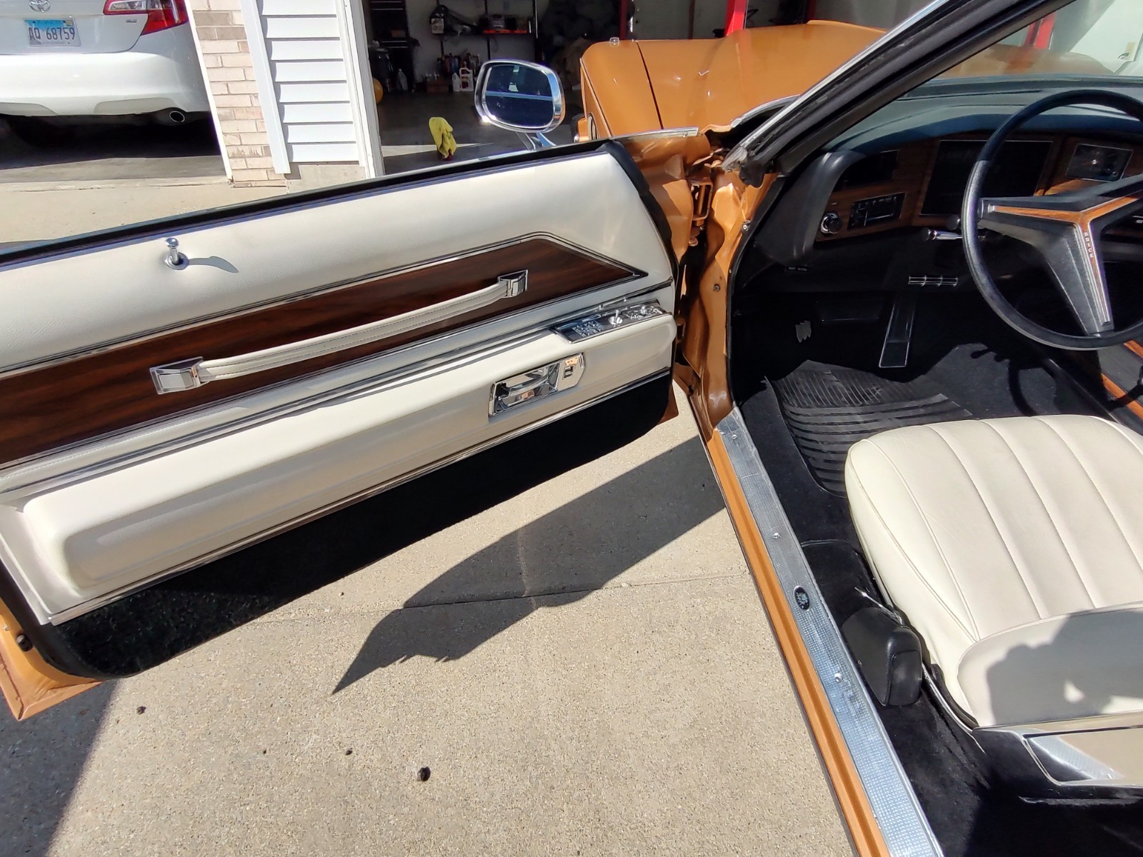 Buick-Riviera-1973-Coupe-6