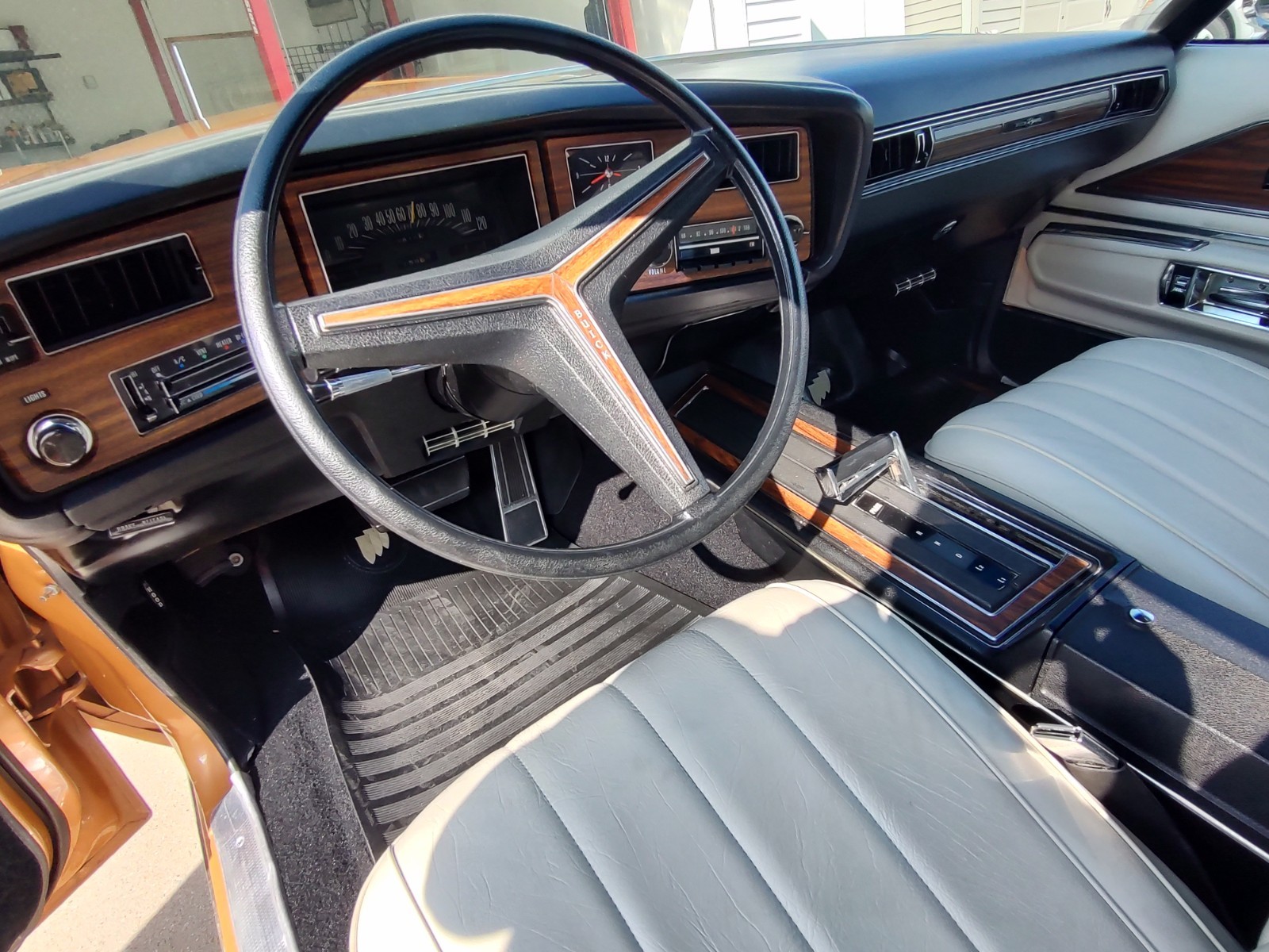 Buick-Riviera-1973-Coupe-7