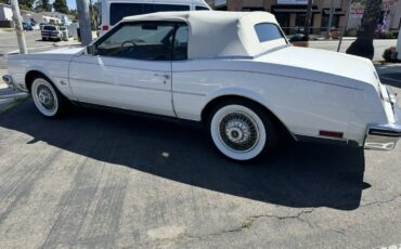 Buick-Riviera-1983-Convertible-5