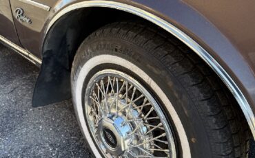 Buick-Riviera-1985-COUPE-2-DR-24