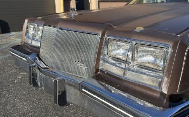Buick-Riviera-1985-COUPE-2-DR-3