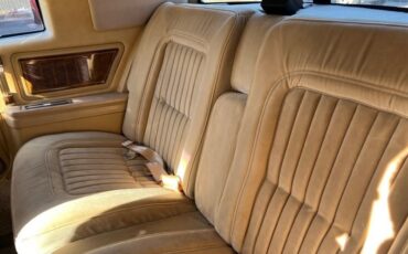 Buick-Riviera-1985-COUPE-2-DR-35