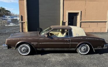 Buick-Riviera-1985-COUPE-2-DR-7