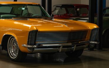 Buick-Riviera-Custom-1965-2-Door-Hardtop-11