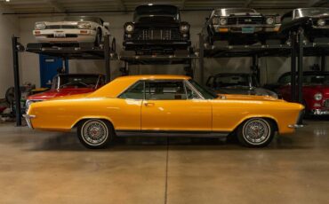Buick-Riviera-Custom-1965-2-Door-Hardtop-2