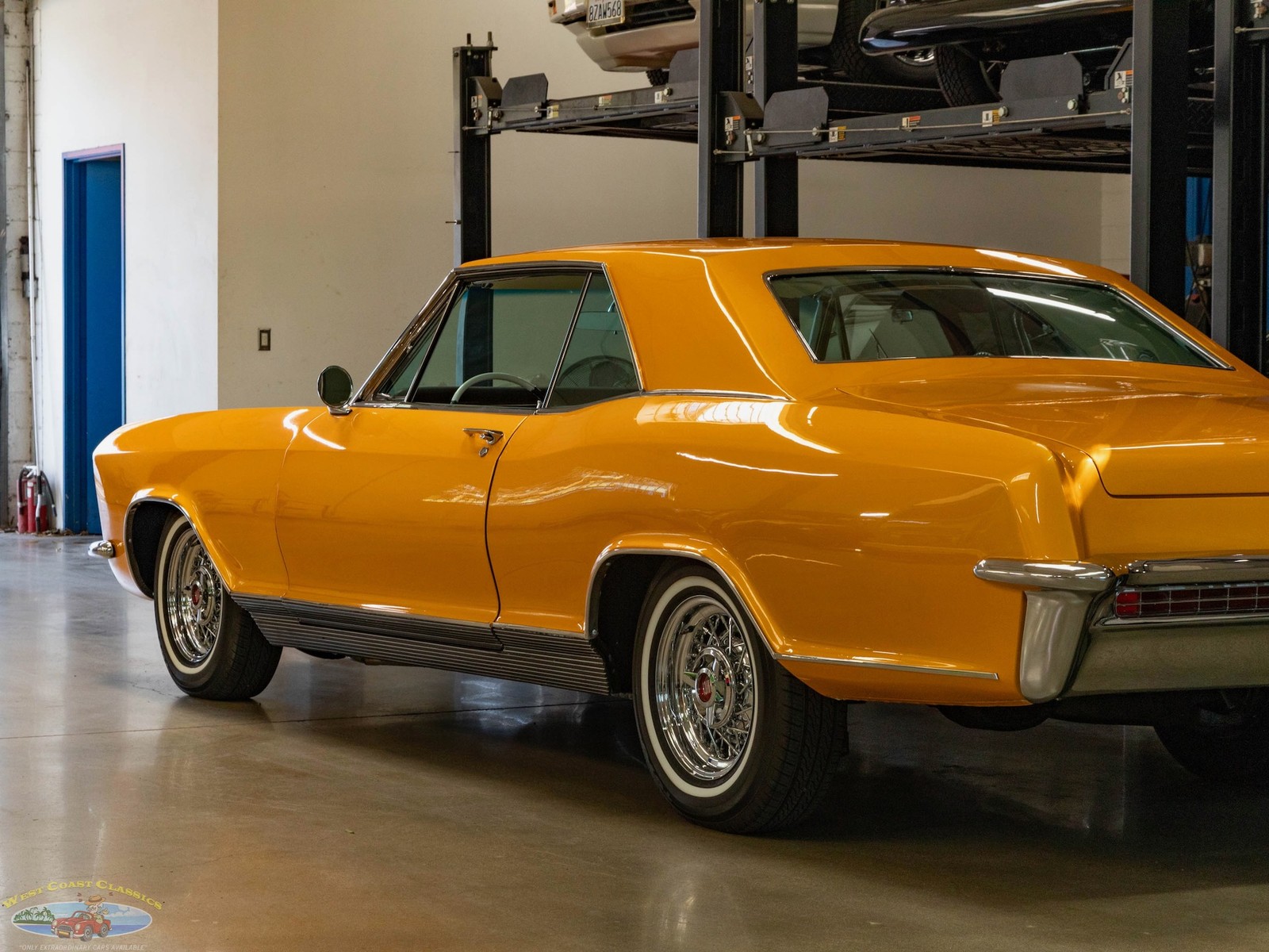 Buick-Riviera-Custom-1965-2-Door-Hardtop-21