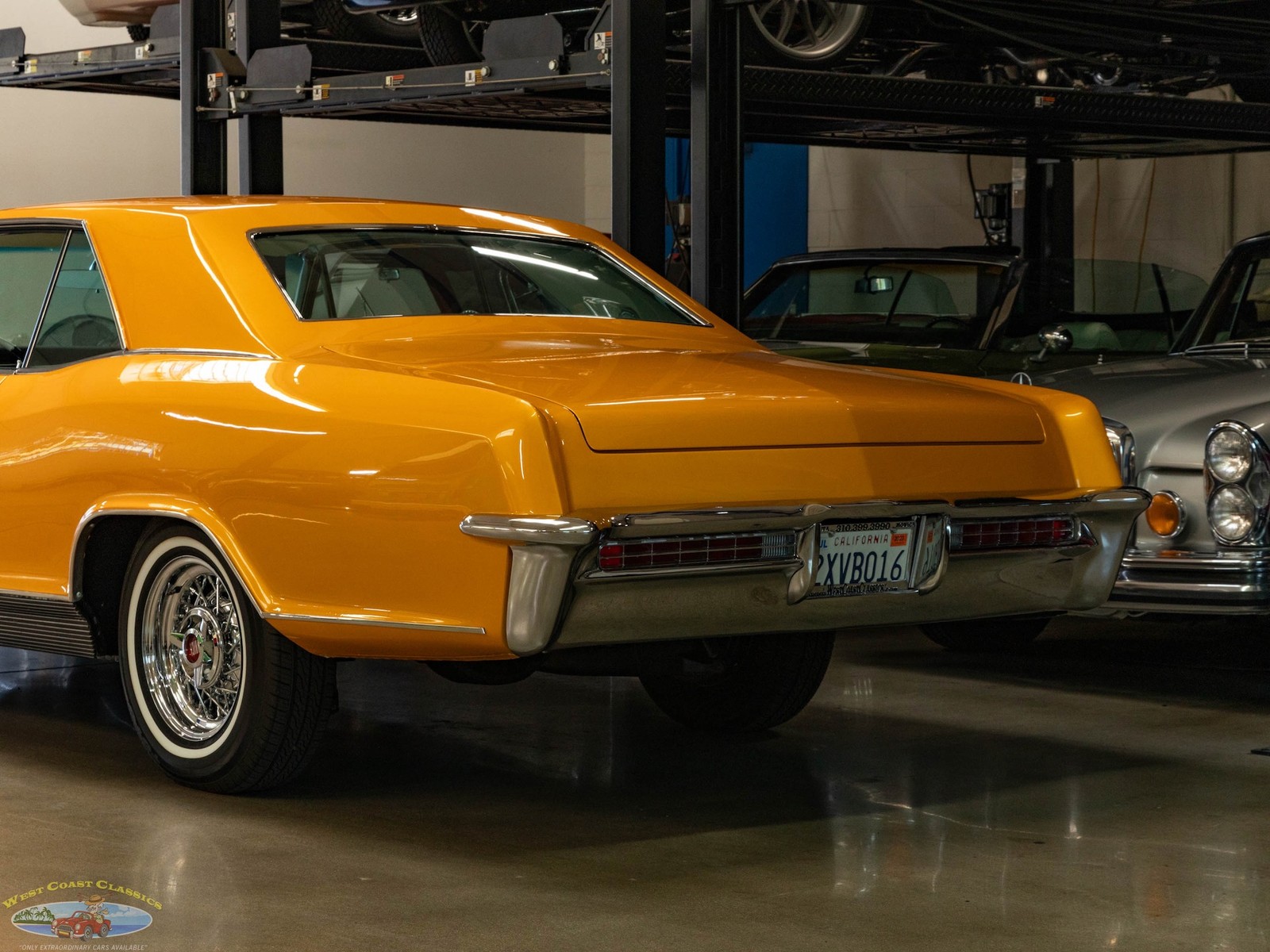 Buick-Riviera-Custom-1965-2-Door-Hardtop-22