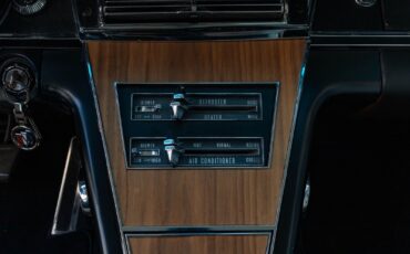 Buick-Riviera-Custom-1965-2-Door-Hardtop-38