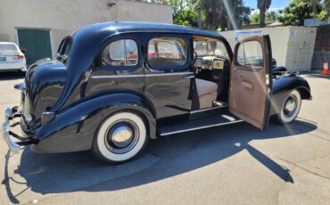 Buick-Roadmaster-1937-Black-Brown-Beige-10