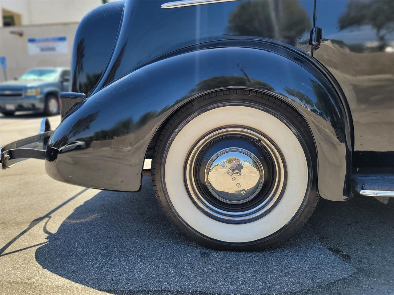 Buick-Roadmaster-1937-Black-Brown-Beige-2