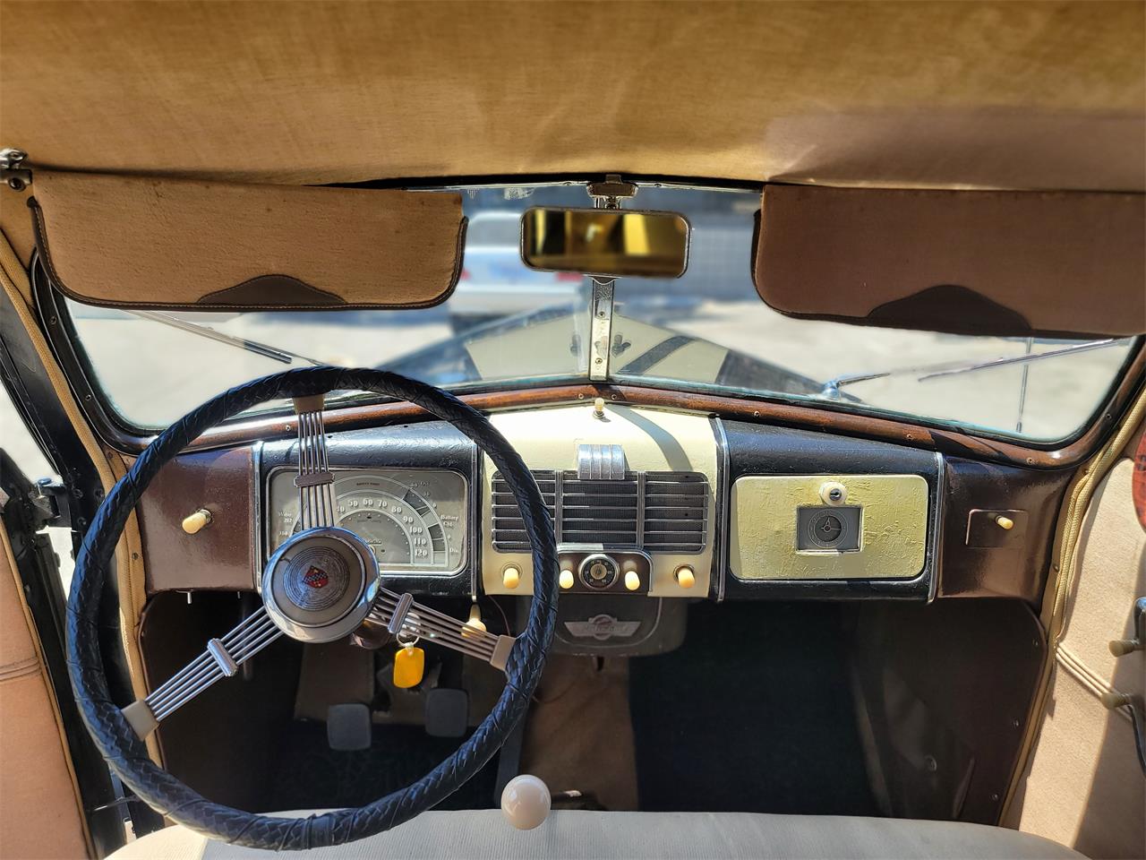Buick-Roadmaster-1937-Black-Brown-Beige-4
