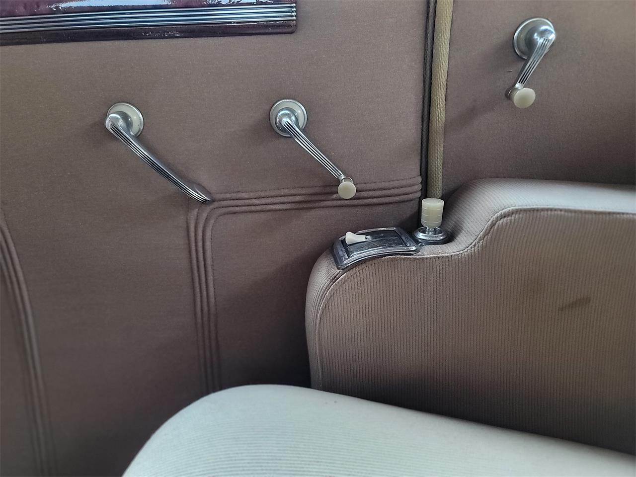 Buick-Roadmaster-1937-Black-Brown-Beige-51