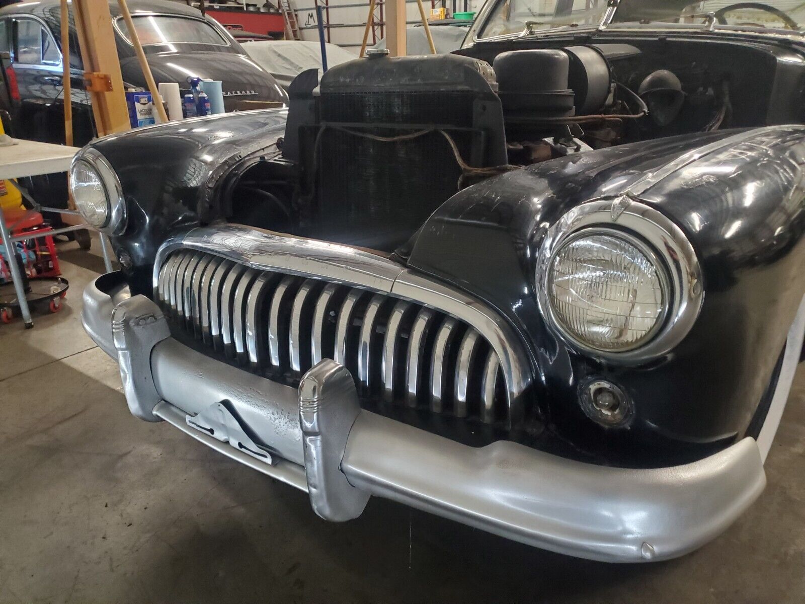 Buick-Roadmaster-1948-Sedan-10