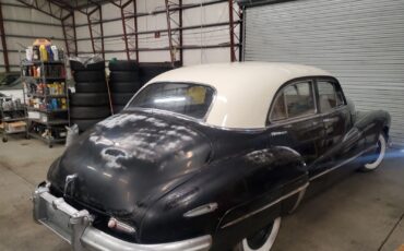 Buick-Roadmaster-1948-Sedan-12