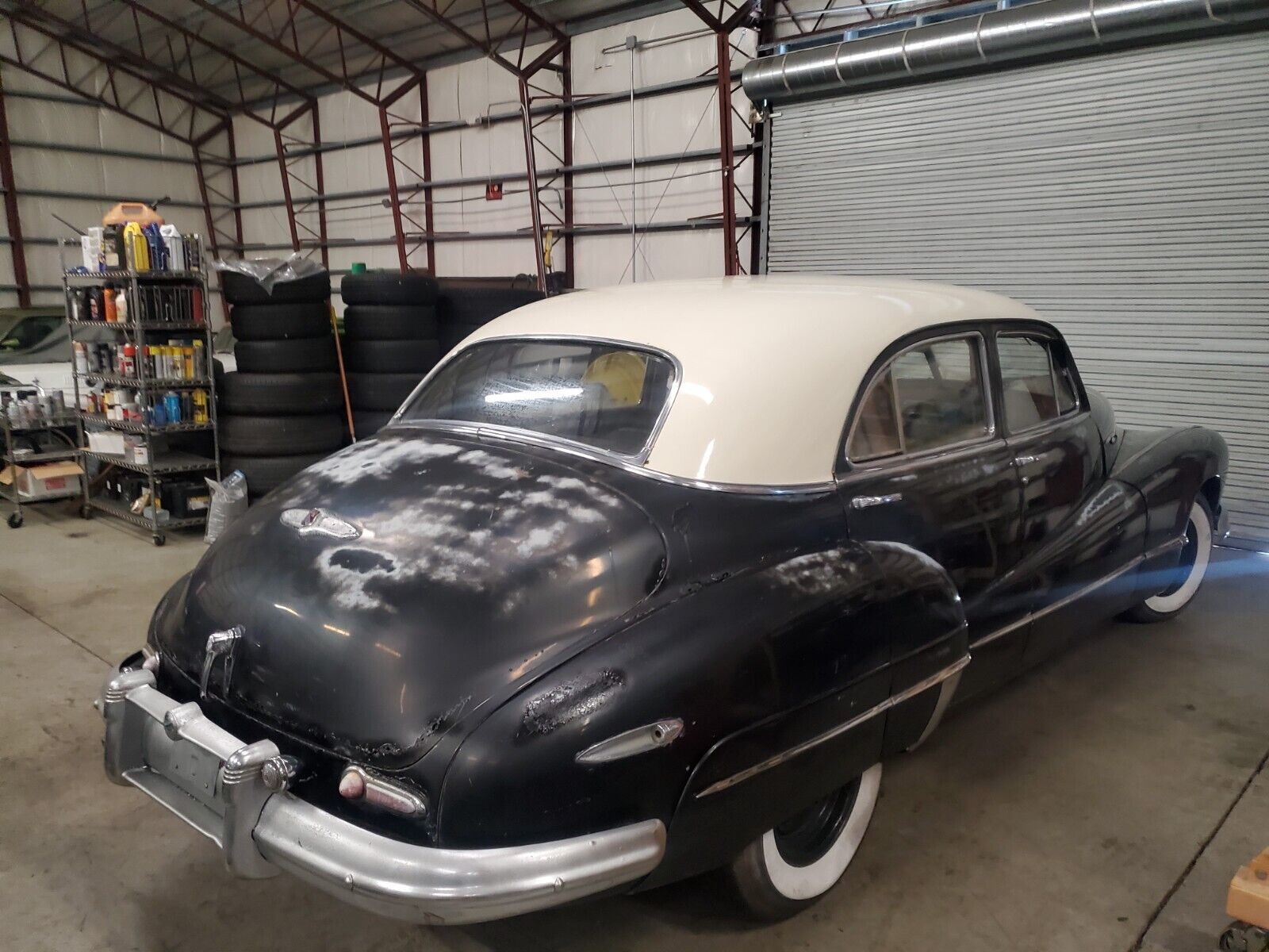 Buick-Roadmaster-1948-Sedan-12