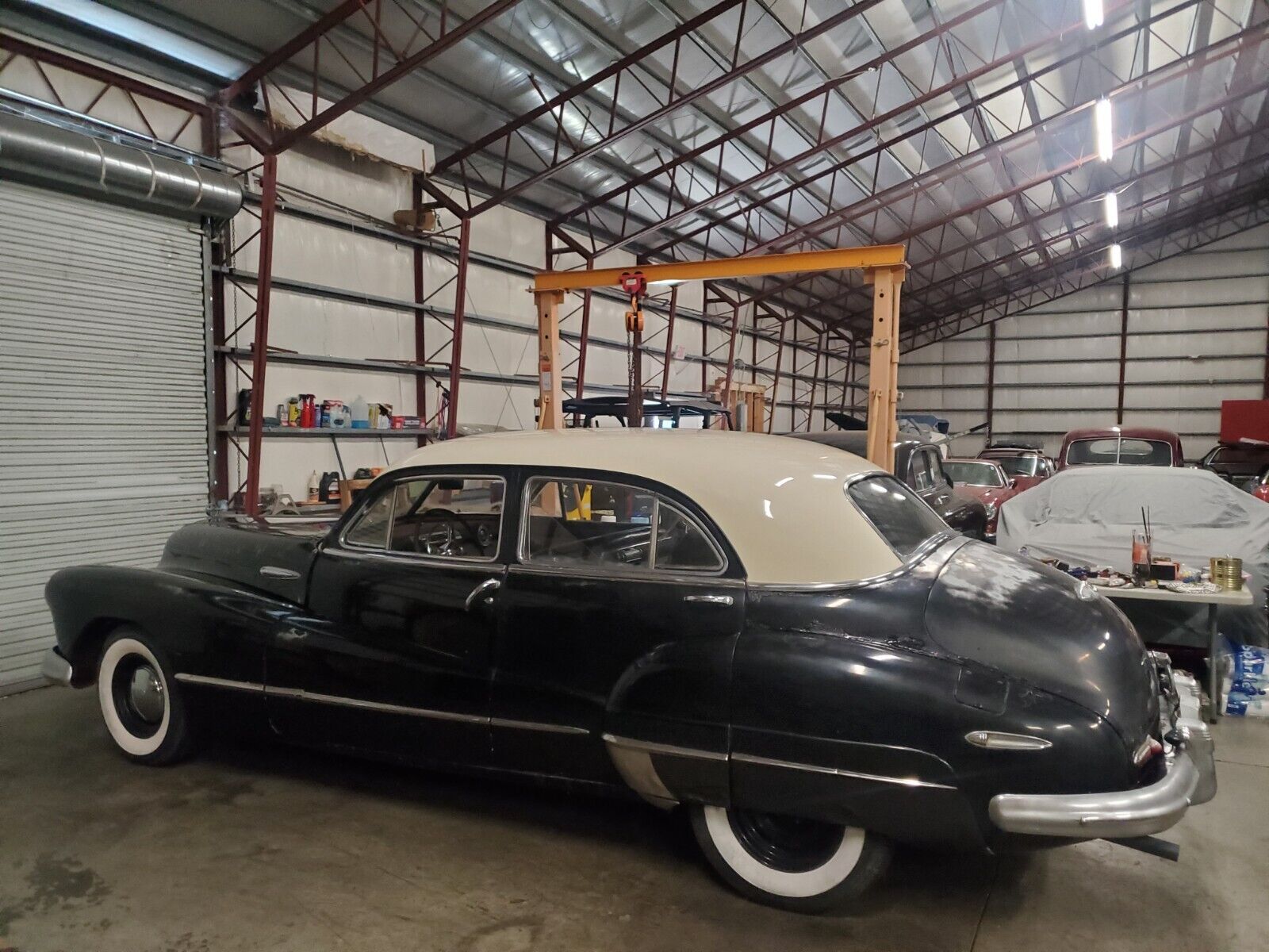 Buick-Roadmaster-1948-Sedan-14