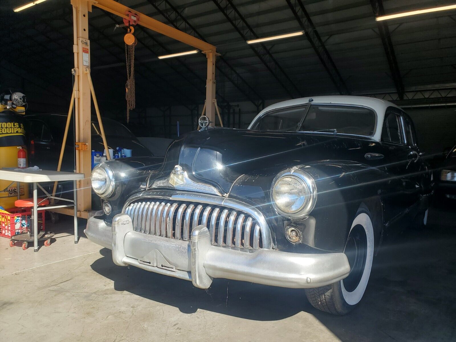 Buick-Roadmaster-1948-Sedan-5