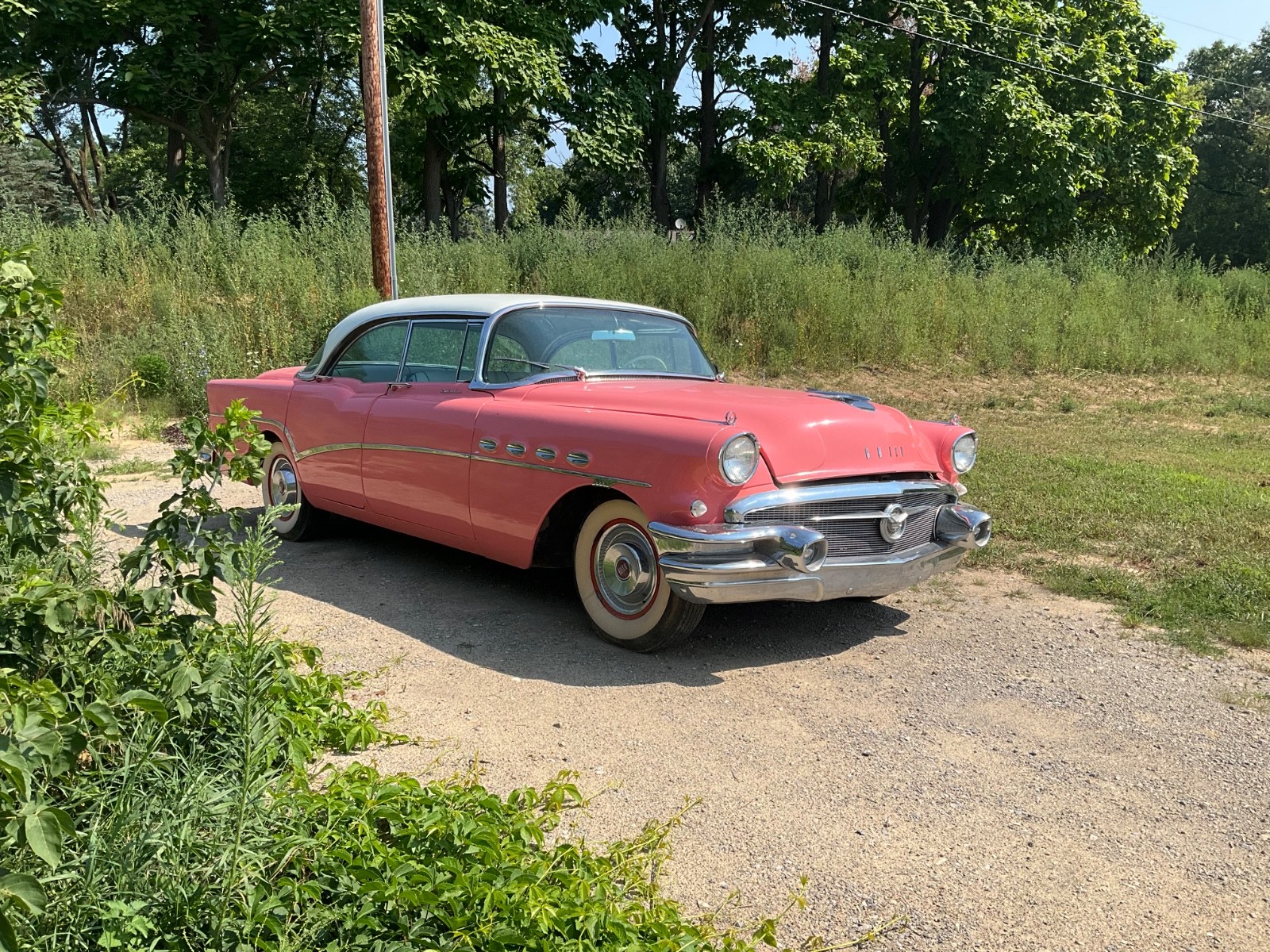 Buick-Roadmaster-1956-Sedan-2