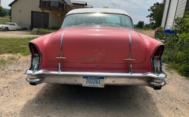 Buick-Roadmaster-1956-Sedan-4