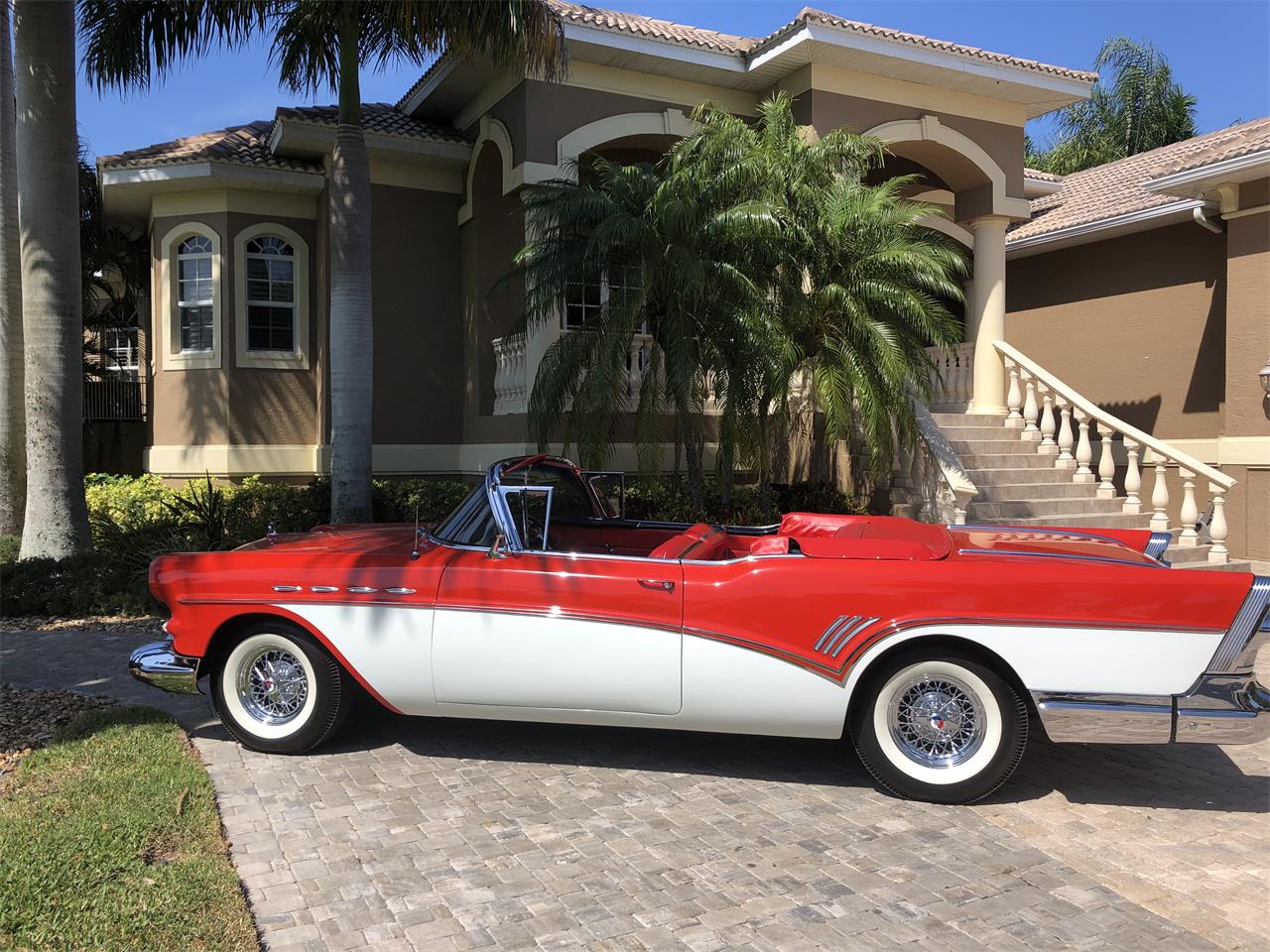 Buick-Roadmaster-1957-Seminole-Red-amp-White-Red-14
