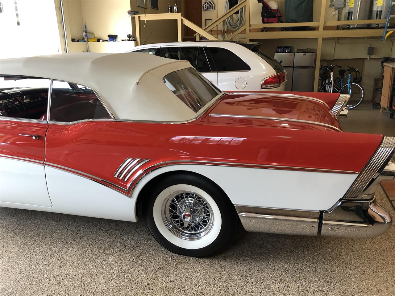 Buick-Roadmaster-1957-Seminole-Red-amp-White-Red-2