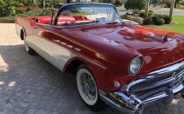 Buick-Roadmaster-1957-Seminole-Red-amp-White-Red-21