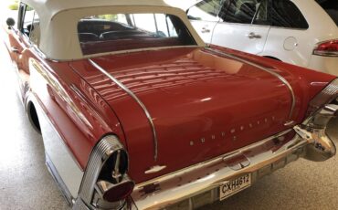 Buick-Roadmaster-1957-Seminole-Red-amp-White-Red-22