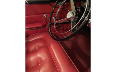 Buick-Roadmaster-1957-Seminole-Red-amp-White-Red-27