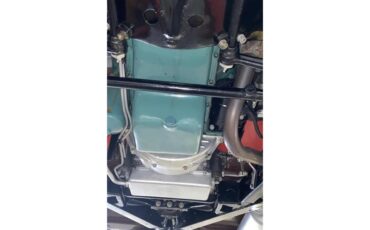 Buick-Roadmaster-1957-Seminole-Red-amp-White-Red-3