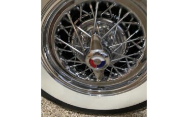 Buick-Roadmaster-1957-Seminole-Red-amp-White-Red-30