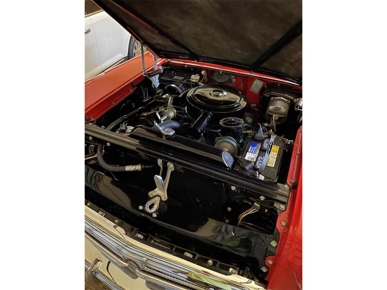 Buick-Roadmaster-1957-Seminole-Red-amp-White-Red-36