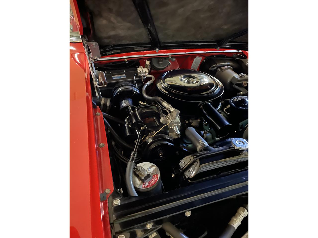 Buick-Roadmaster-1957-Seminole-Red-amp-White-Red-38