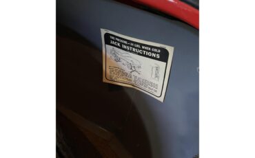 Buick-Roadmaster-1957-Seminole-Red-amp-White-Red-6