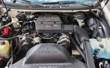 Buick-Roadmaster-1992-Sedan-12