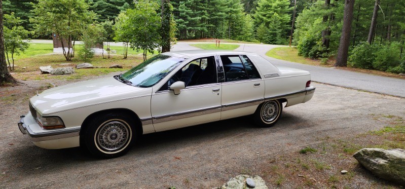 Buick-Roadmaster-1992-Sedan-2