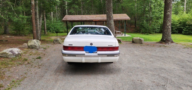 Buick-Roadmaster-1992-Sedan-4