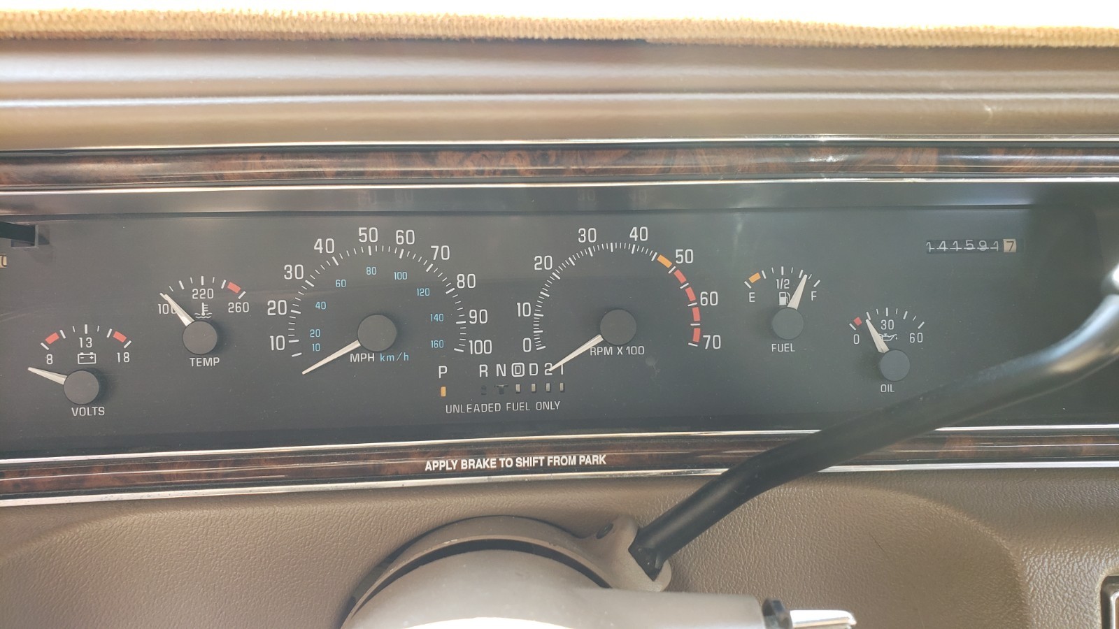 Buick-Roadmaster-1993-Sedan-19