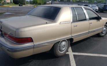 Buick-Roadmaster-1993-Sedan-5