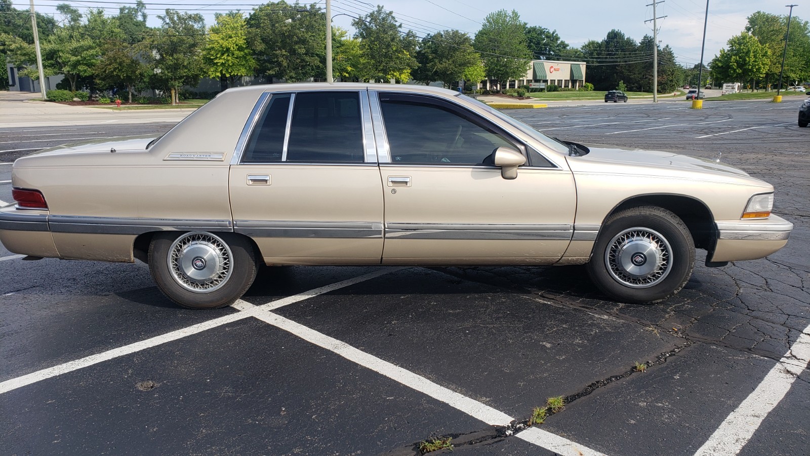 Buick-Roadmaster-1993-Sedan-6