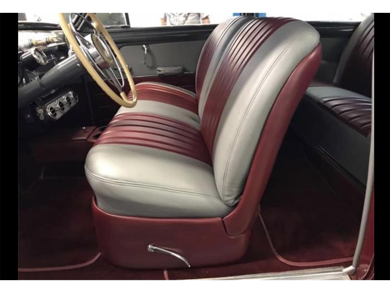 Buick-Sedanette-1946-Ruby-red-maroon-Red-and-silver-29