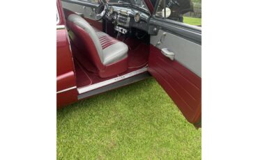 Buick-Sedanette-1946-Ruby-red-maroon-Red-and-silver-39