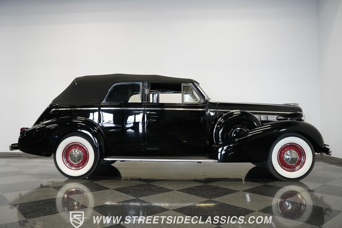 Buick-Series-80-1938-Convertible-22