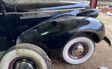 Buick-Series-90-1939-Black-Tan-17