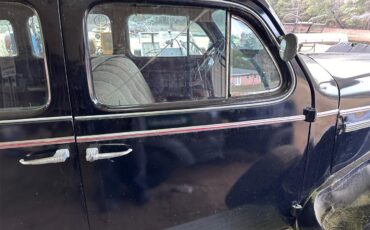 Buick-Series-90-1939-Black-Tan-18