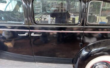Buick-Series-90-1939-Black-Tan-20