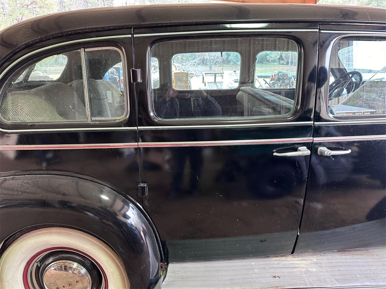 Buick-Series-90-1939-Black-Tan-26